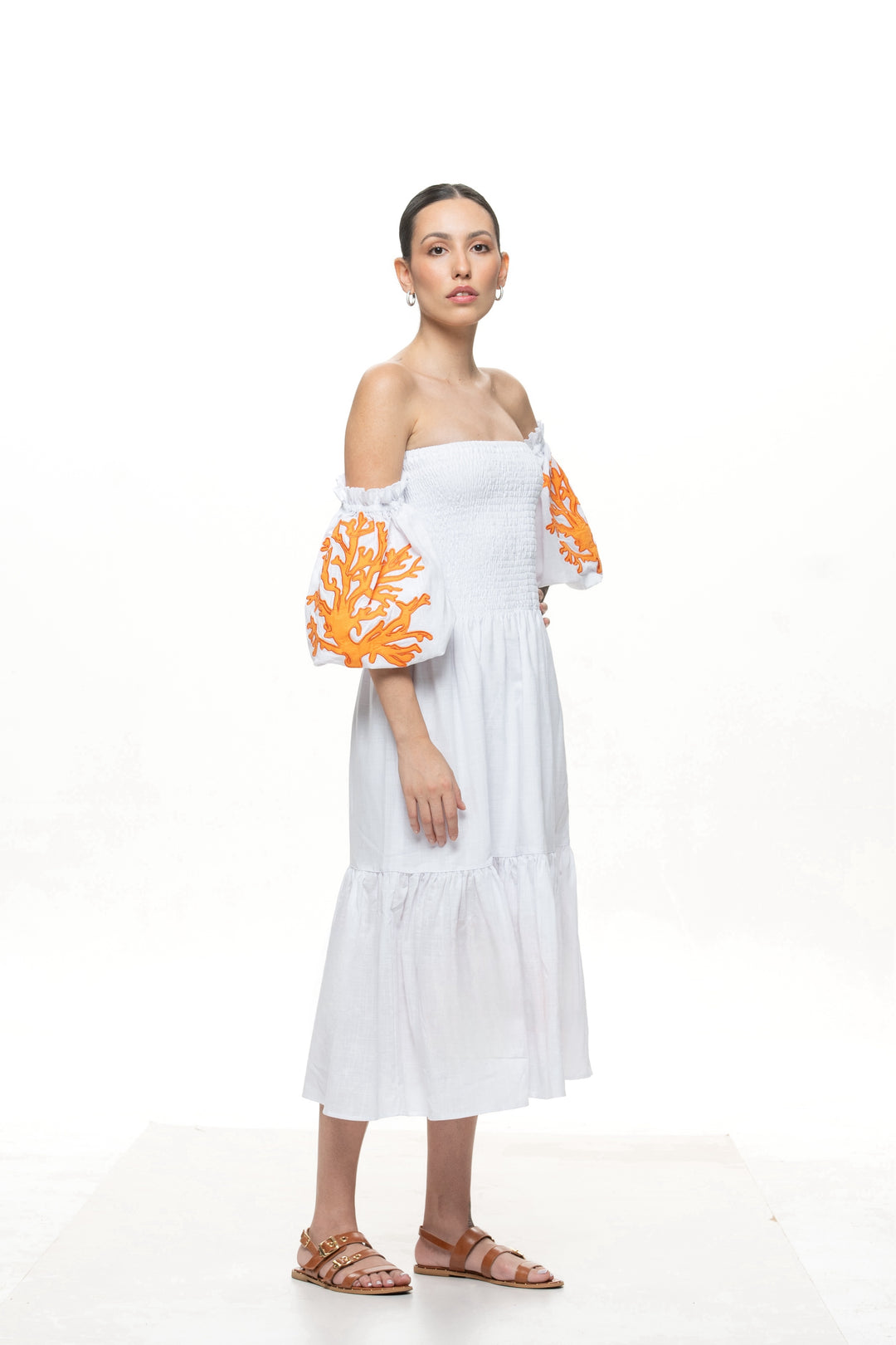 Vestido Lastex Basic Maraú Branco com Bordado Laranja