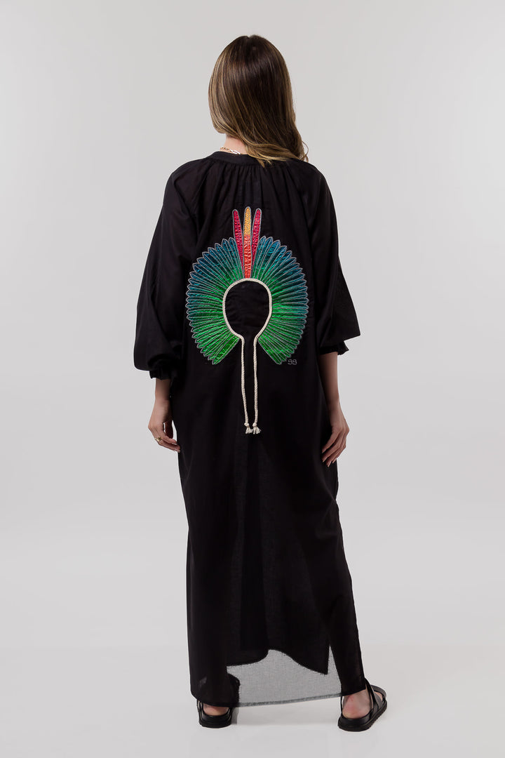 Kimono Longo de Algodão com Cocar Bordado - Origens