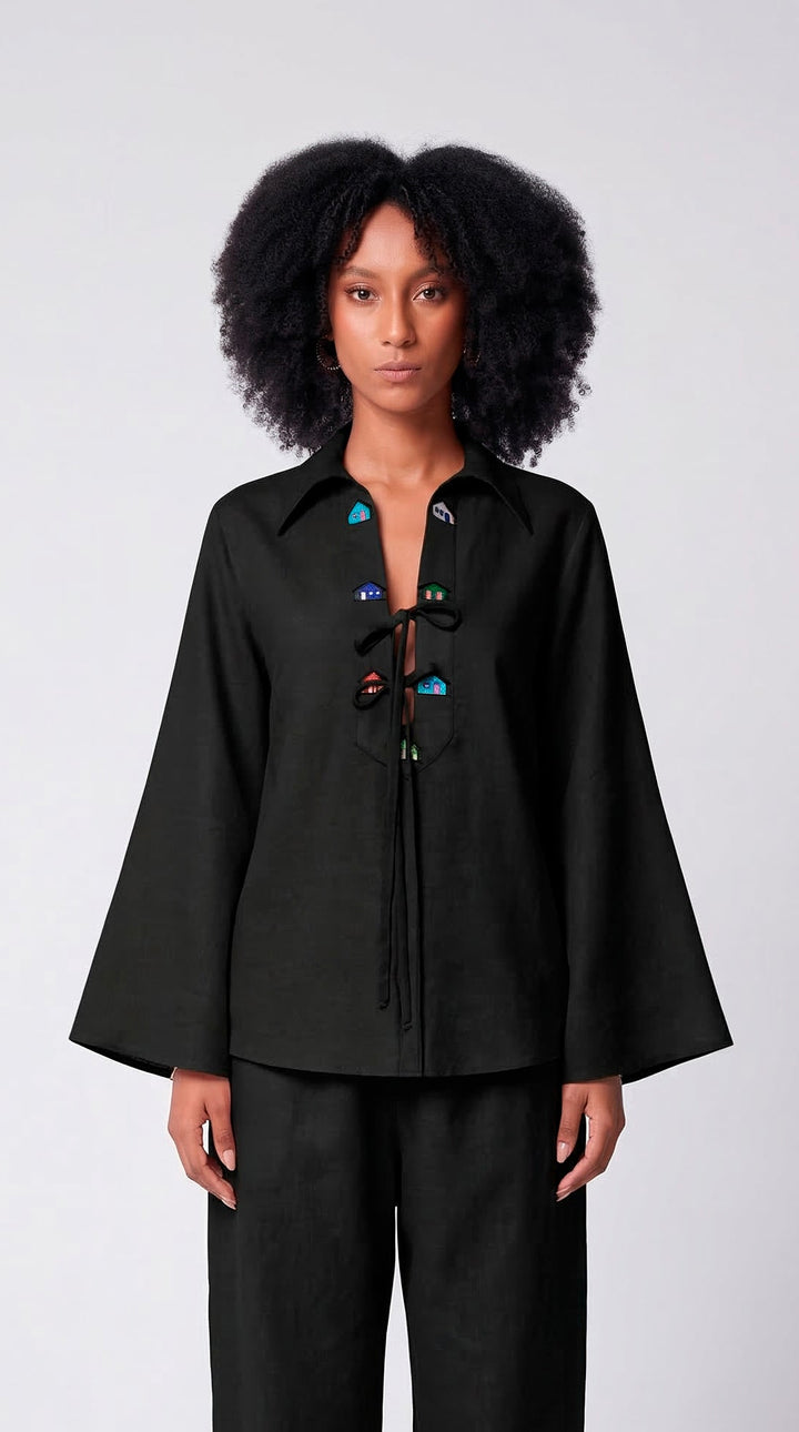 Bata Cotidiano Preta Bordado Casas