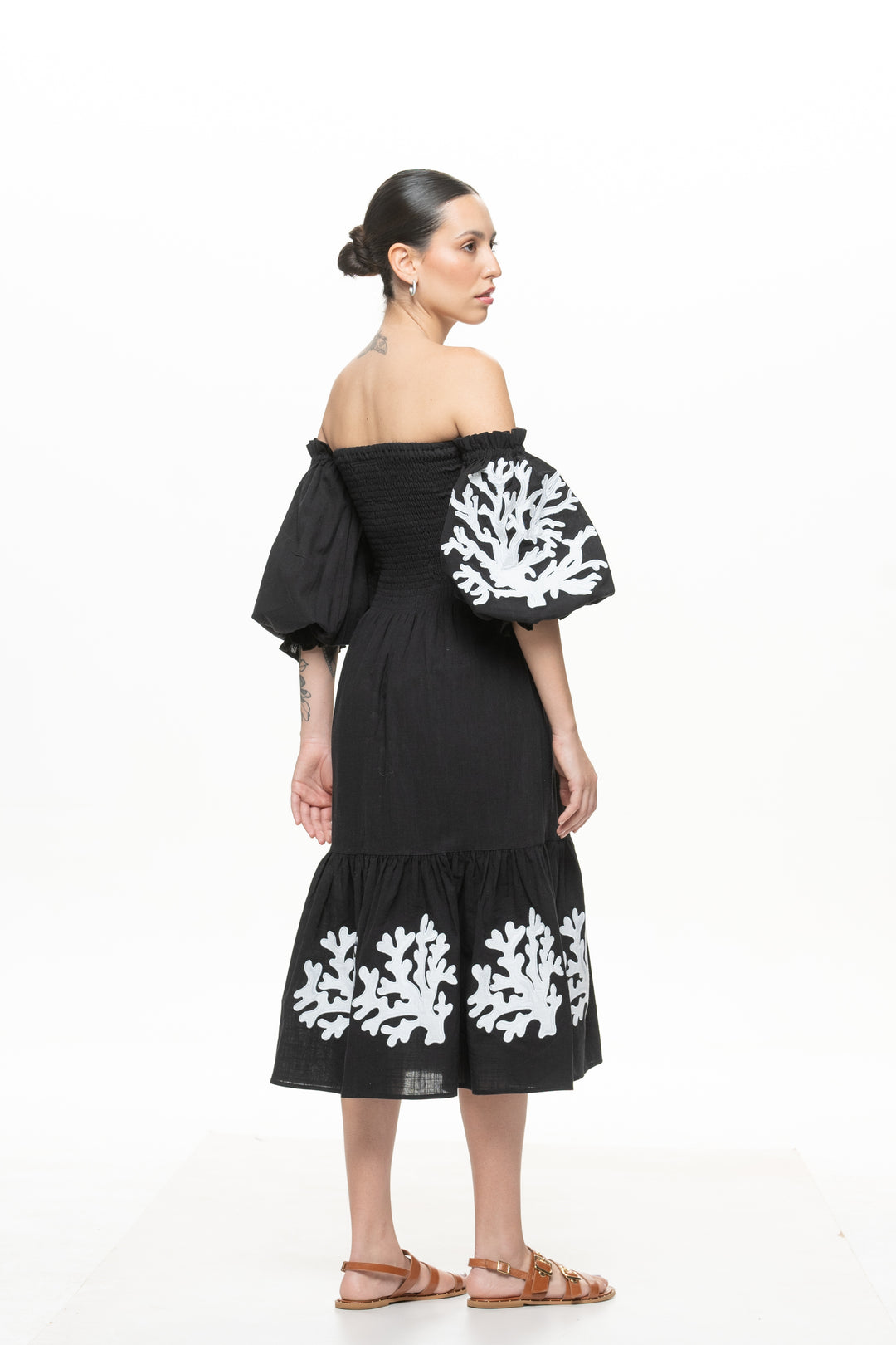 Vestido Lastex Maraú Preto com Bordado Branco