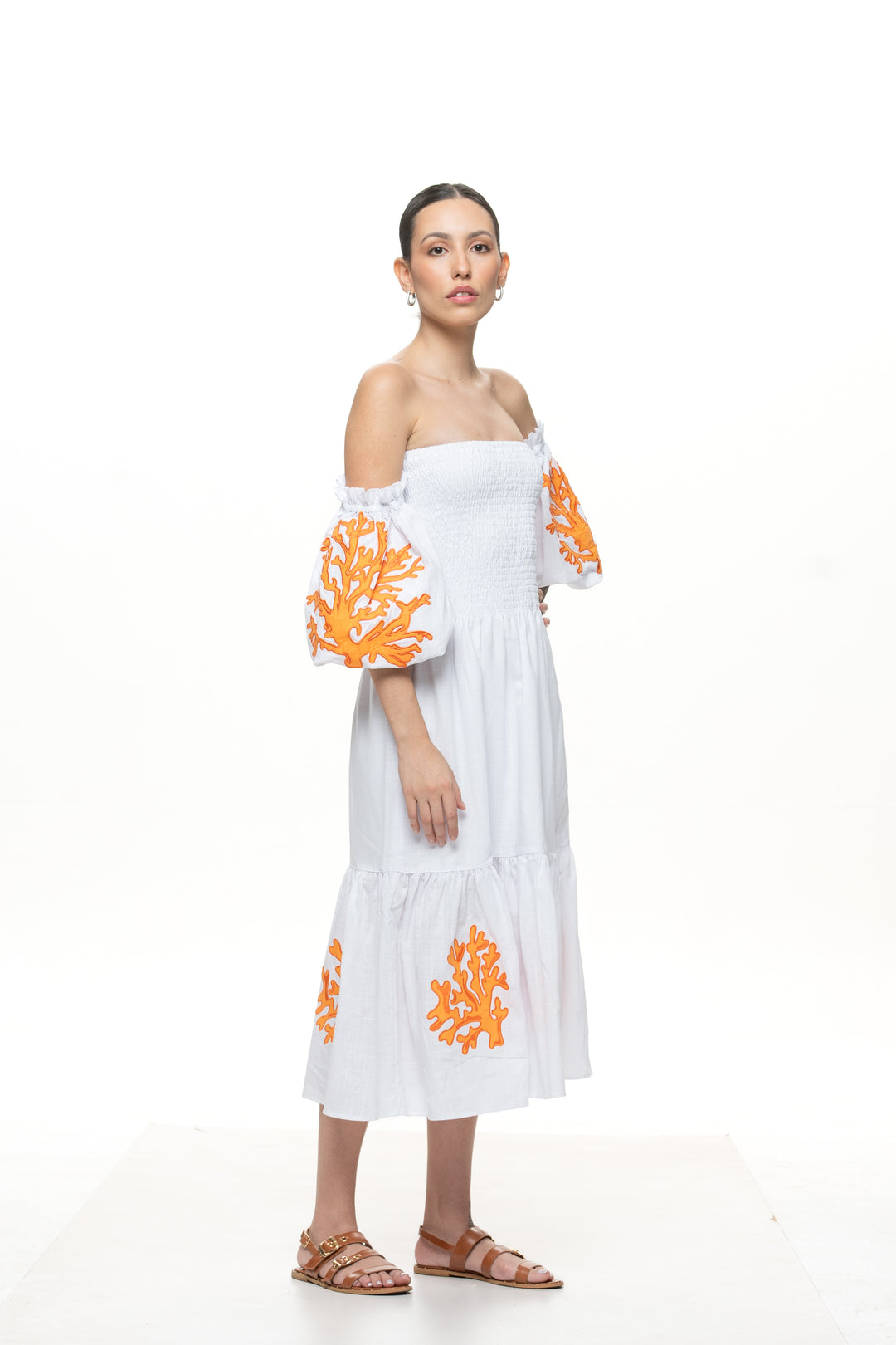 Vestido Lastex Maraú Branco com Bordado Laranja