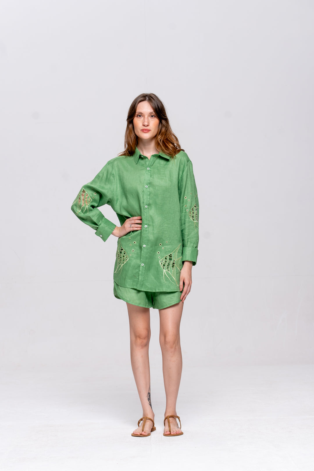 Camisa Oceano Linho Bordado Peixes