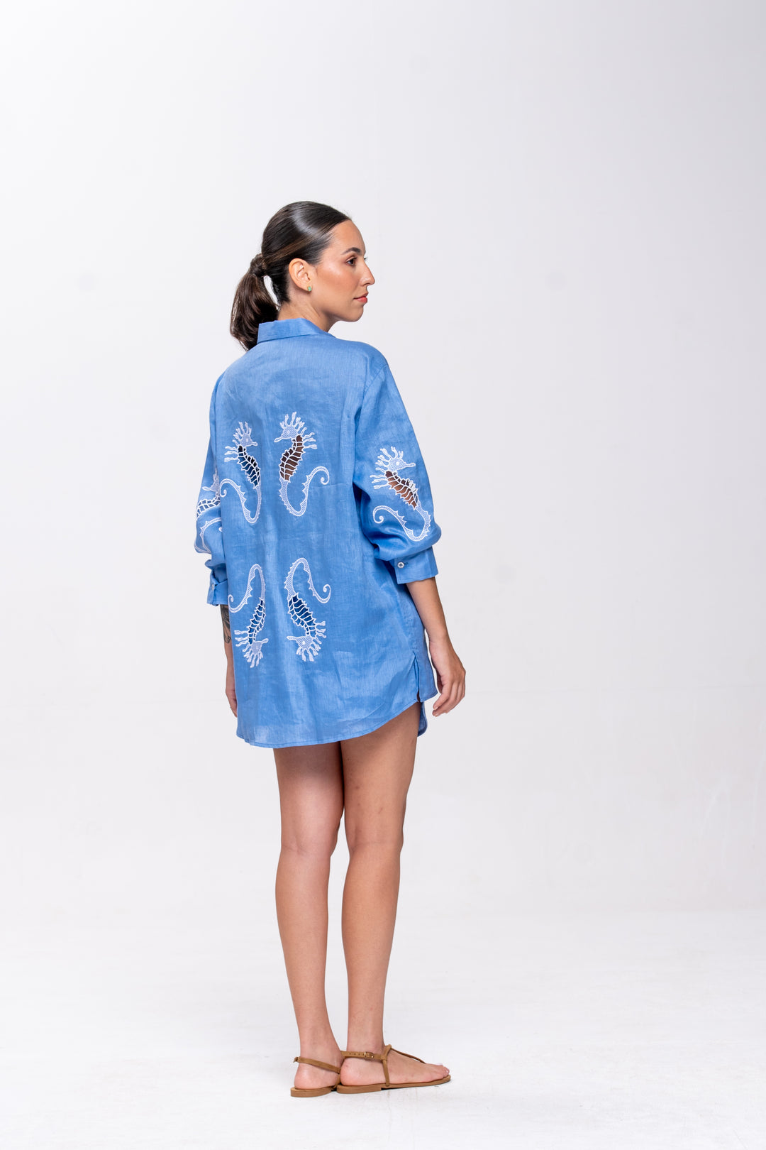 Camisa Oceano Linho Bordado Cavalo Marinho