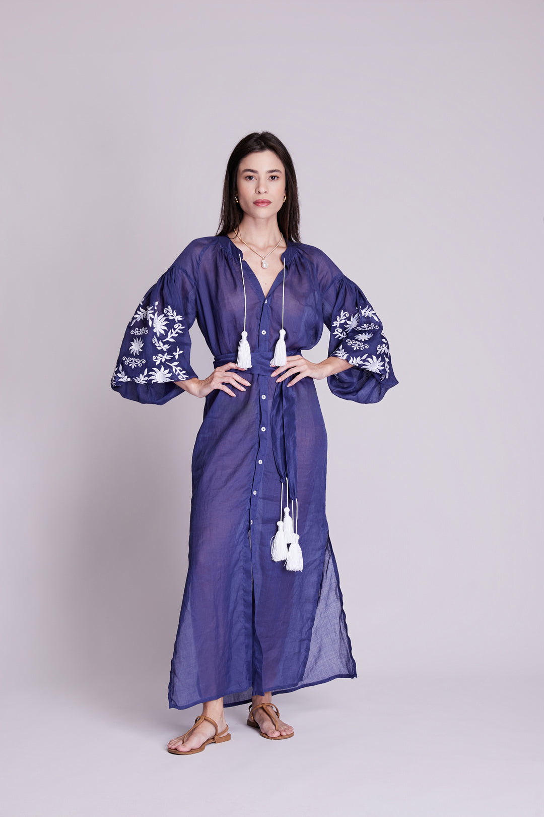 Vestido Chemise Afrodity Rami Azul Marinho Bordado Branco