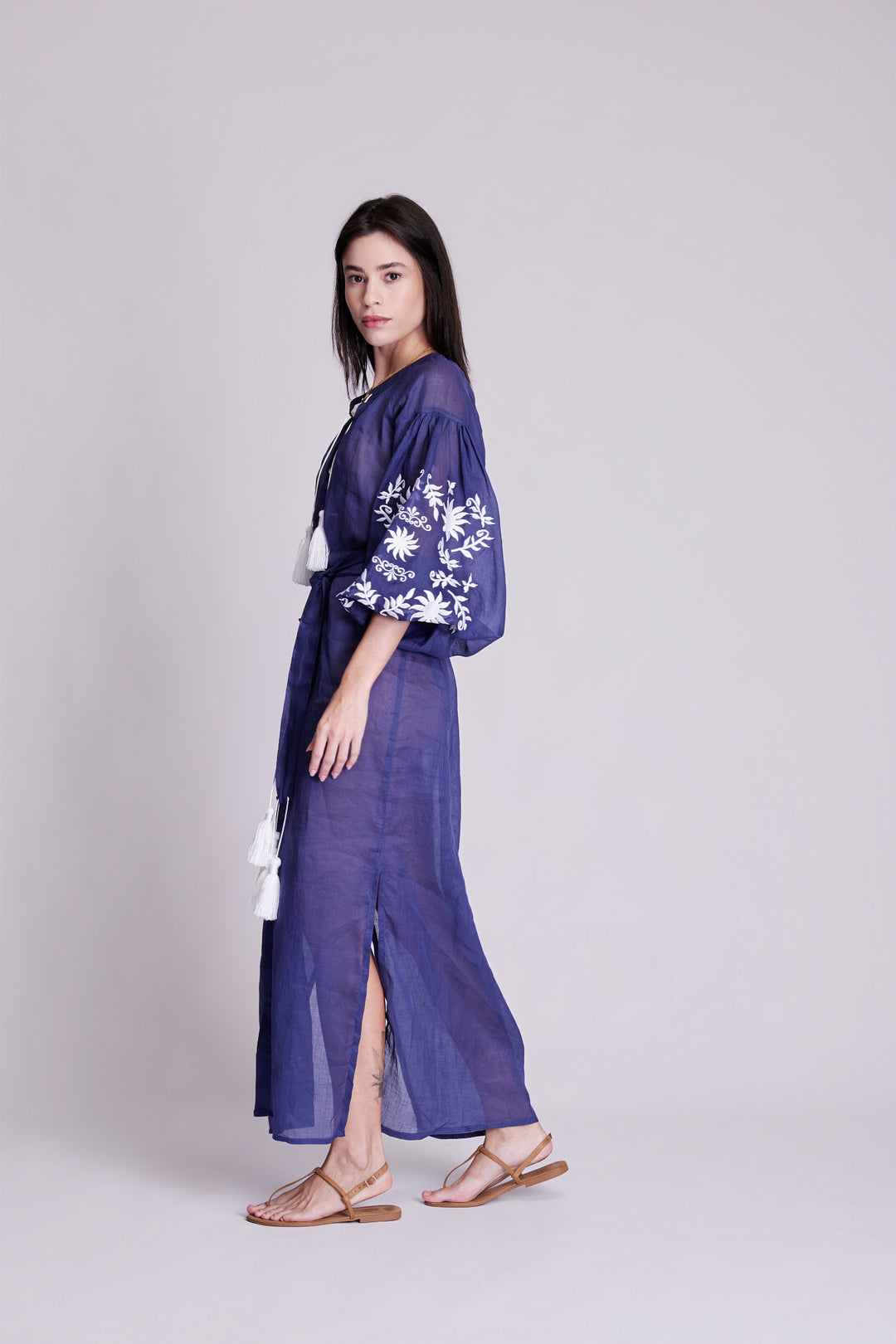 Vestido Chemise Afrodity Rami Azul Marinho Bordado Branco