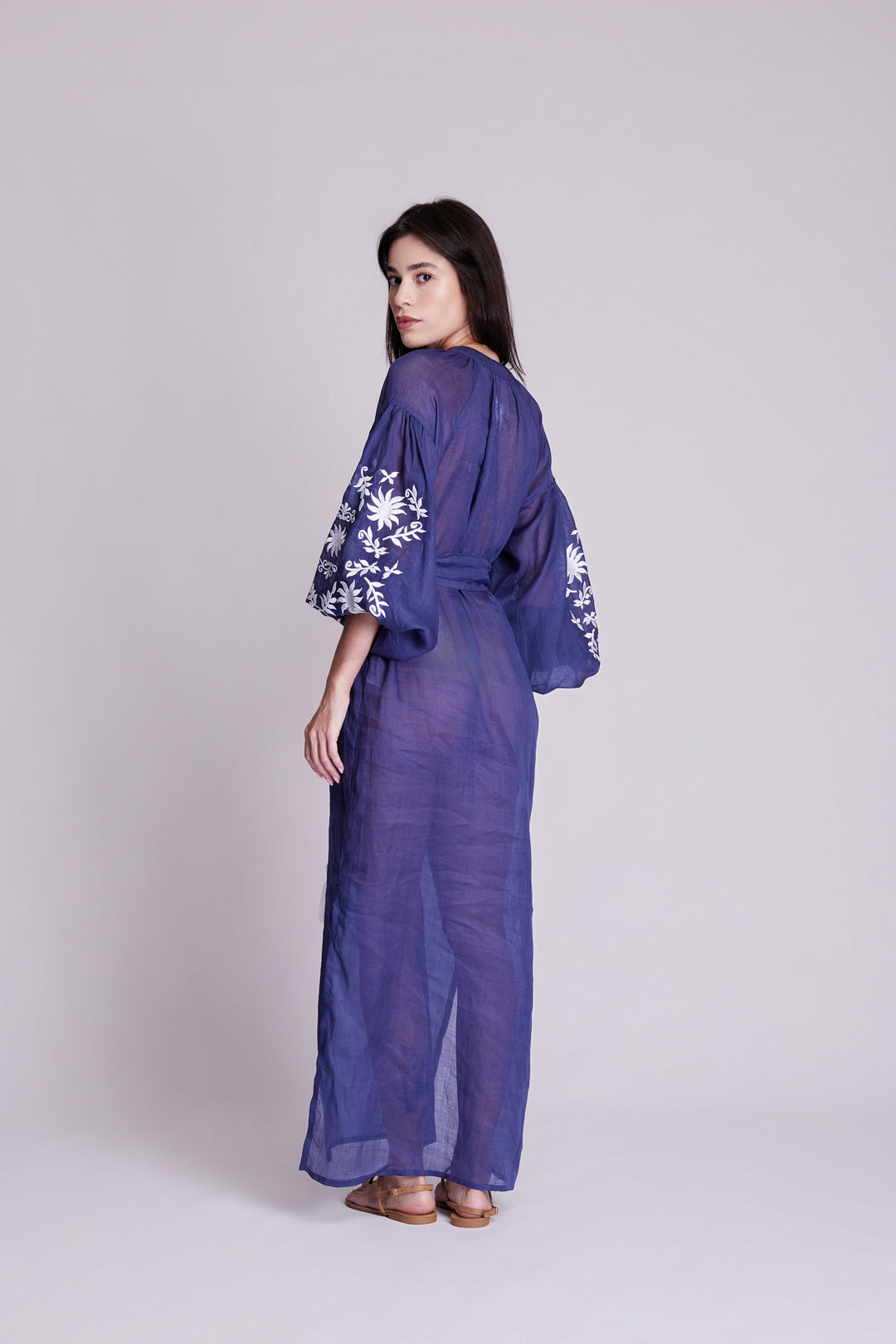 Vestido Chemise Afrodity Rami Azul Marinho Bordado Branco