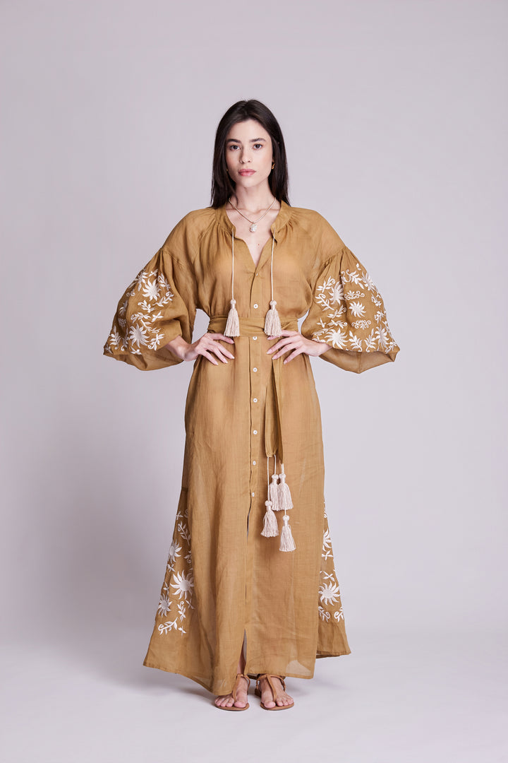 Vestido Nesga Afrodity Rami Dourado Bordado Pérola