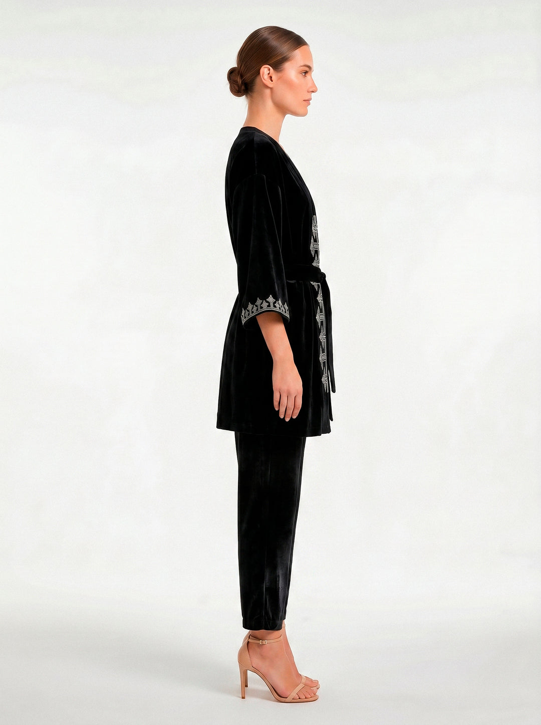 Kimono Antonella Veludo Preto Bordado Prata