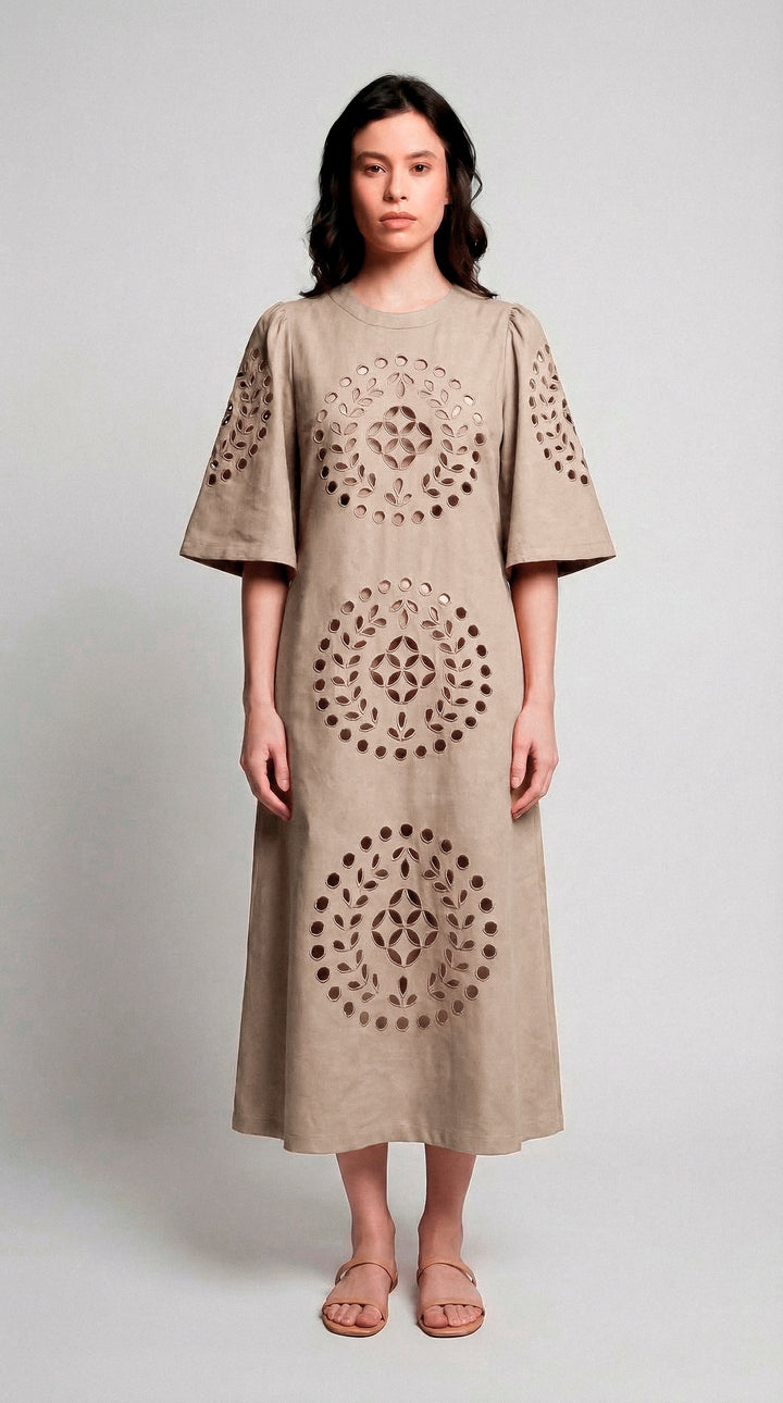 Vestido Midi Raízes Richilieu Bege