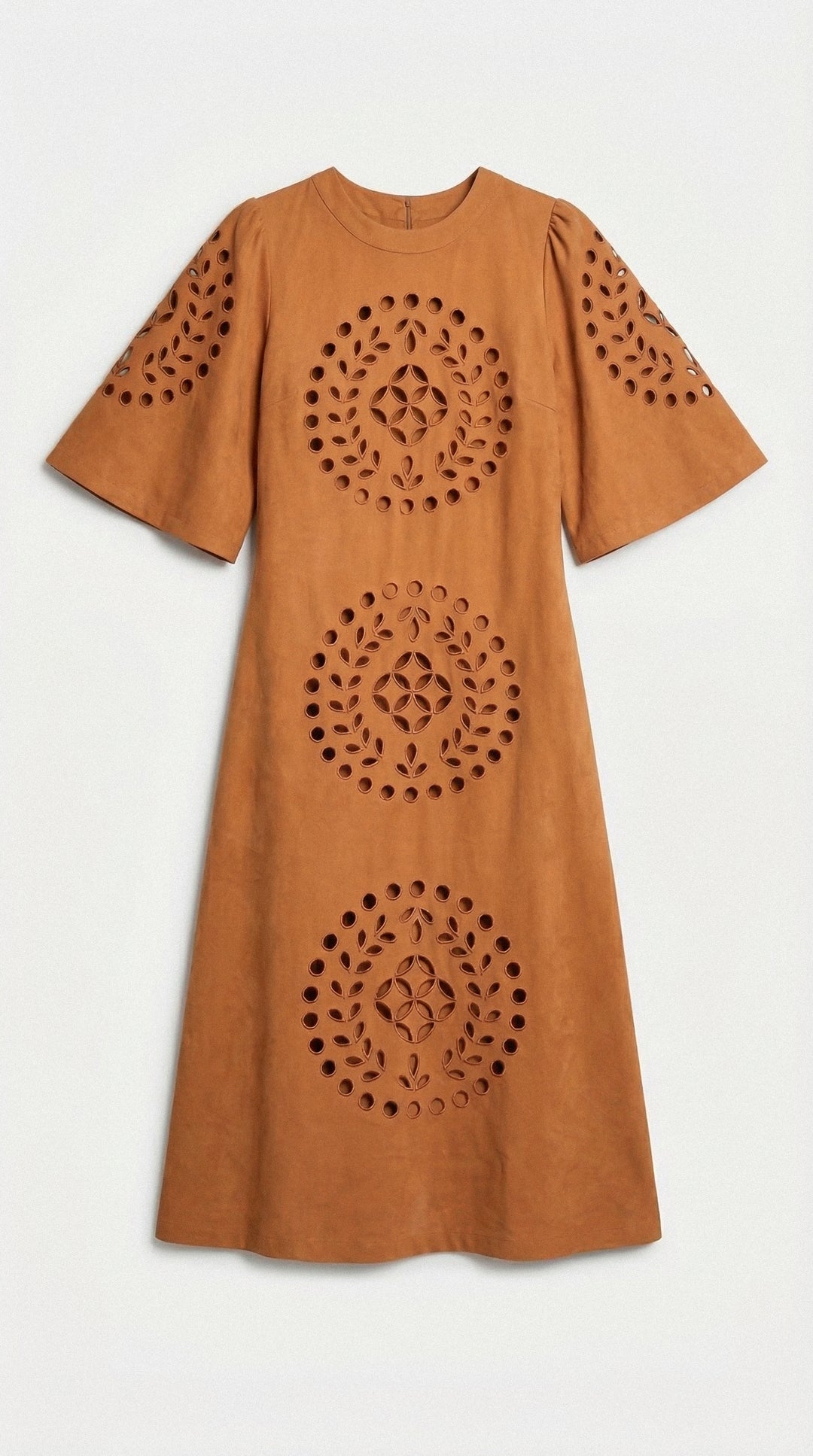 Vestido Midi Raízes Richilieu Caramelo