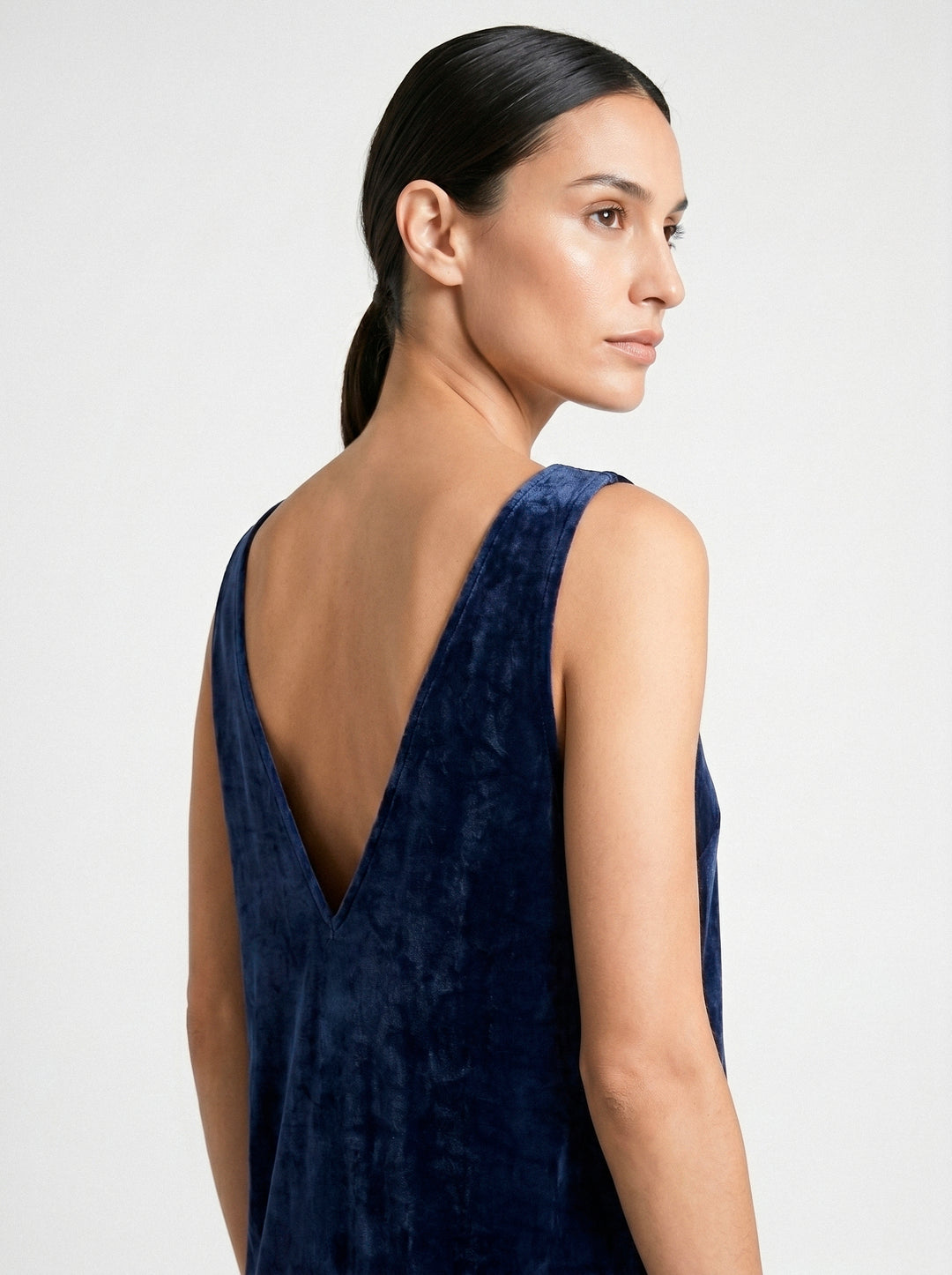 Vestido Regata Antonella Veludo Azul Marinho