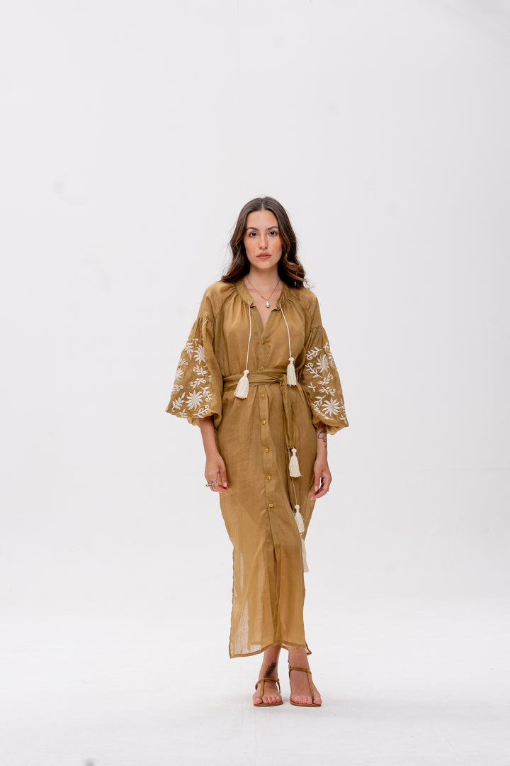 Vestido Chemise Afrodity Rami Dourado Bordado Pérola