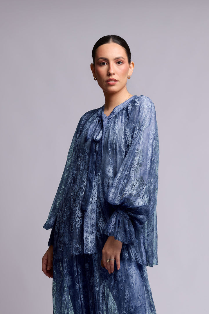 Bata Benedita Renda Chantilly Azul Índigo