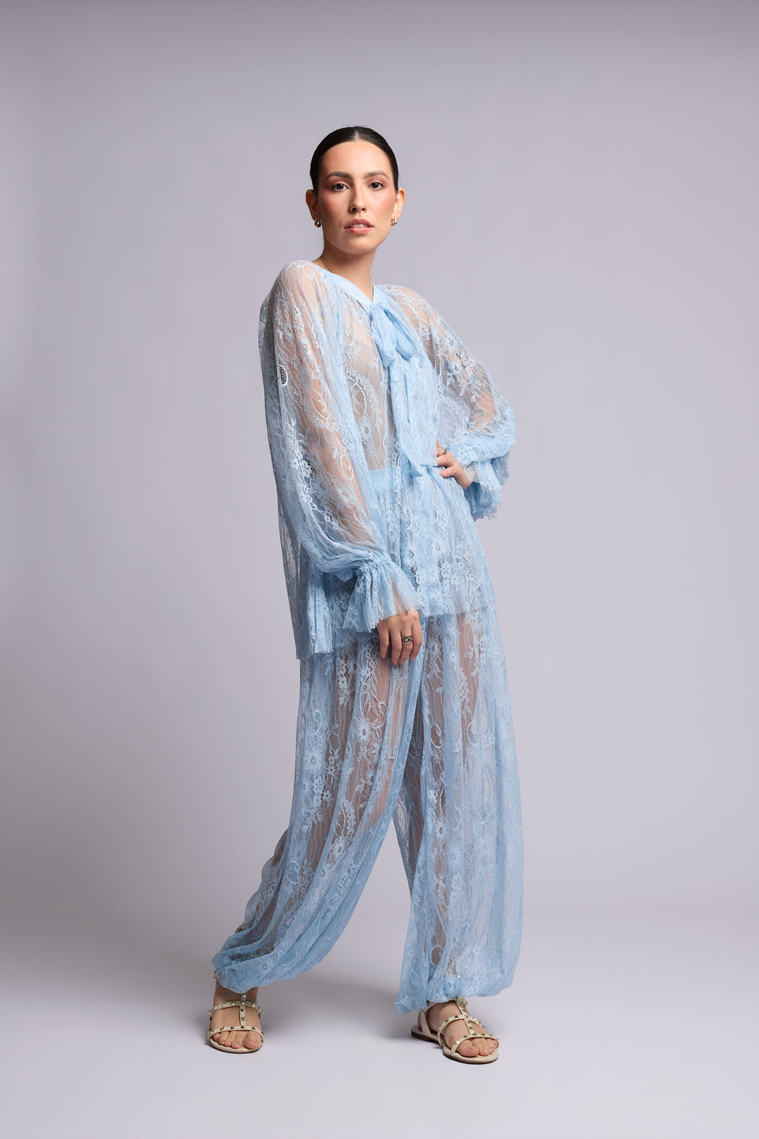 Calça Aladim Benedita Renda Chantilly Azul Claro